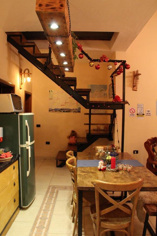 Cozy Big Apartment With Balcony 地拉那 外观 照片